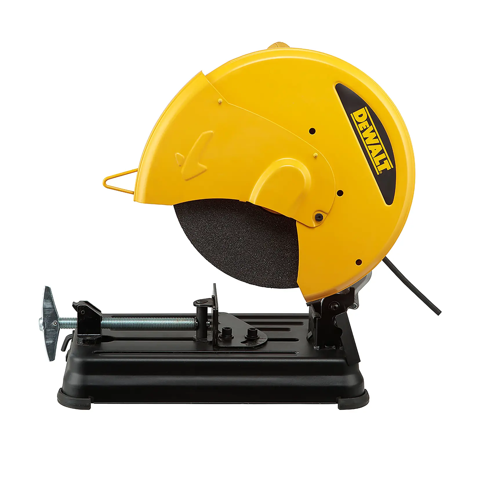 Un trabajador con chaleco de seguridad y casco utiliza una herramienta eléctrica DEWALT D28730 para cortar metal, generando chispas en un entorno industrial con vigas de metal apiladas.