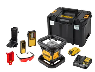 Kit de nivel láser DEWALT que incluye un láser rotativo resistente, varios accesorios como receptor de láser, control remoto, soporte de montaje, gafas láser rojas, tarjeta de objetivo, cargador, batería y una caja de almacenamiento negra y robusta con detalles amarillos, todo dispuesto sobre un fondo blanco.