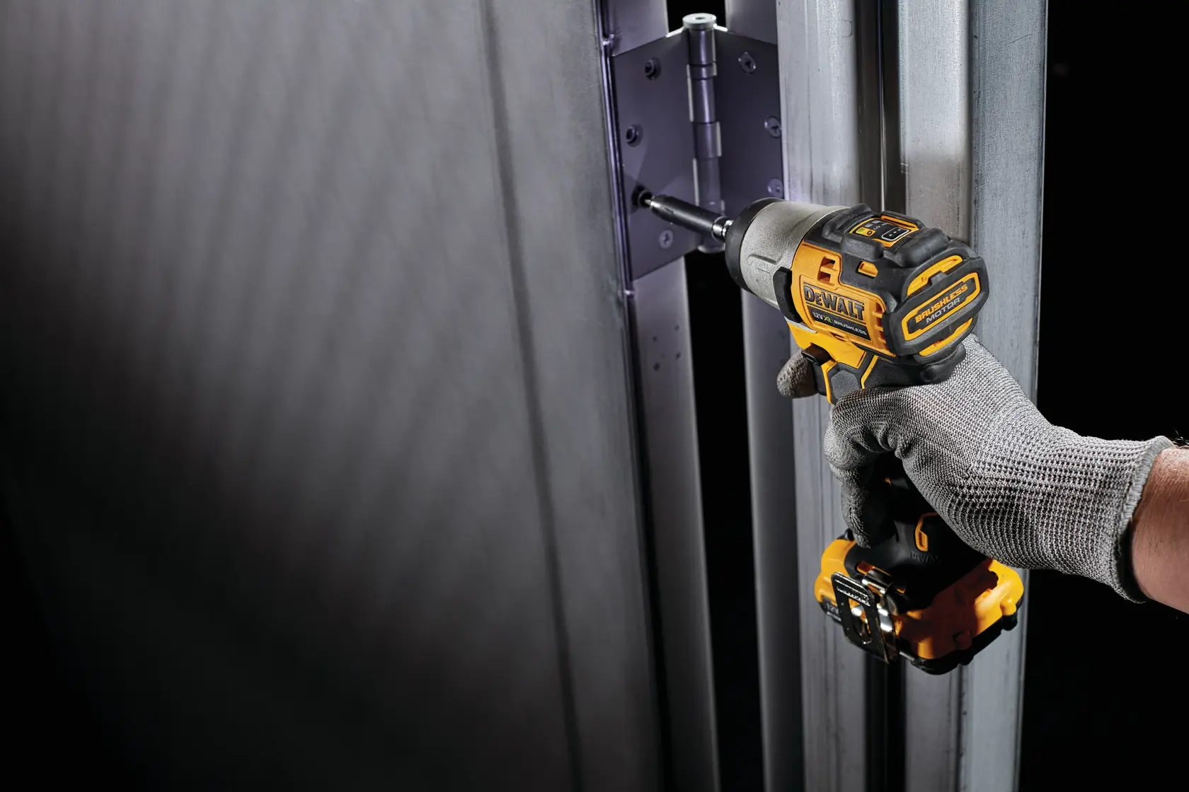 Atornillador de Impacto sin escobillas XR 12V sin cargador/batería