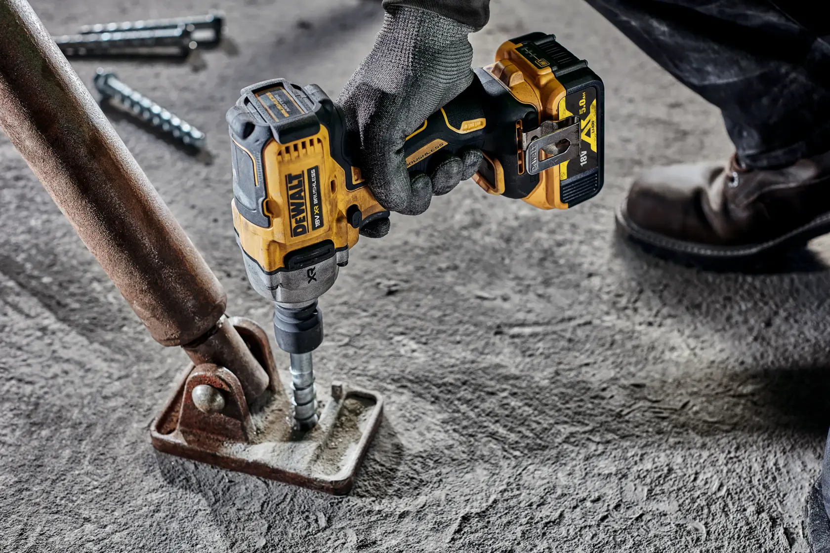 Llave Impacto sin escobillas XR 18V 1/2“ Par Medio con 2 baterías Li-Ion 5Ah