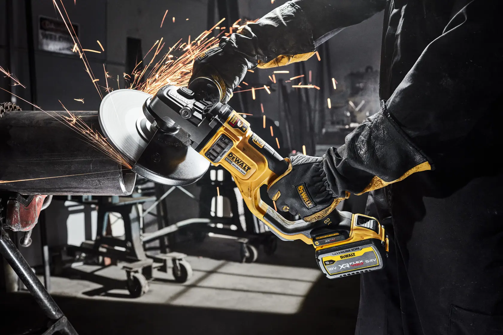 Amoladora sin escobillas XR FLEXVOLT 54V 230mm sin batería/cargador