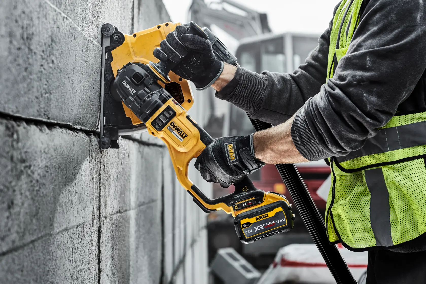 Amoladora sin escobillas XR FLEXVOLT 54V 230mm sin batería/cargador