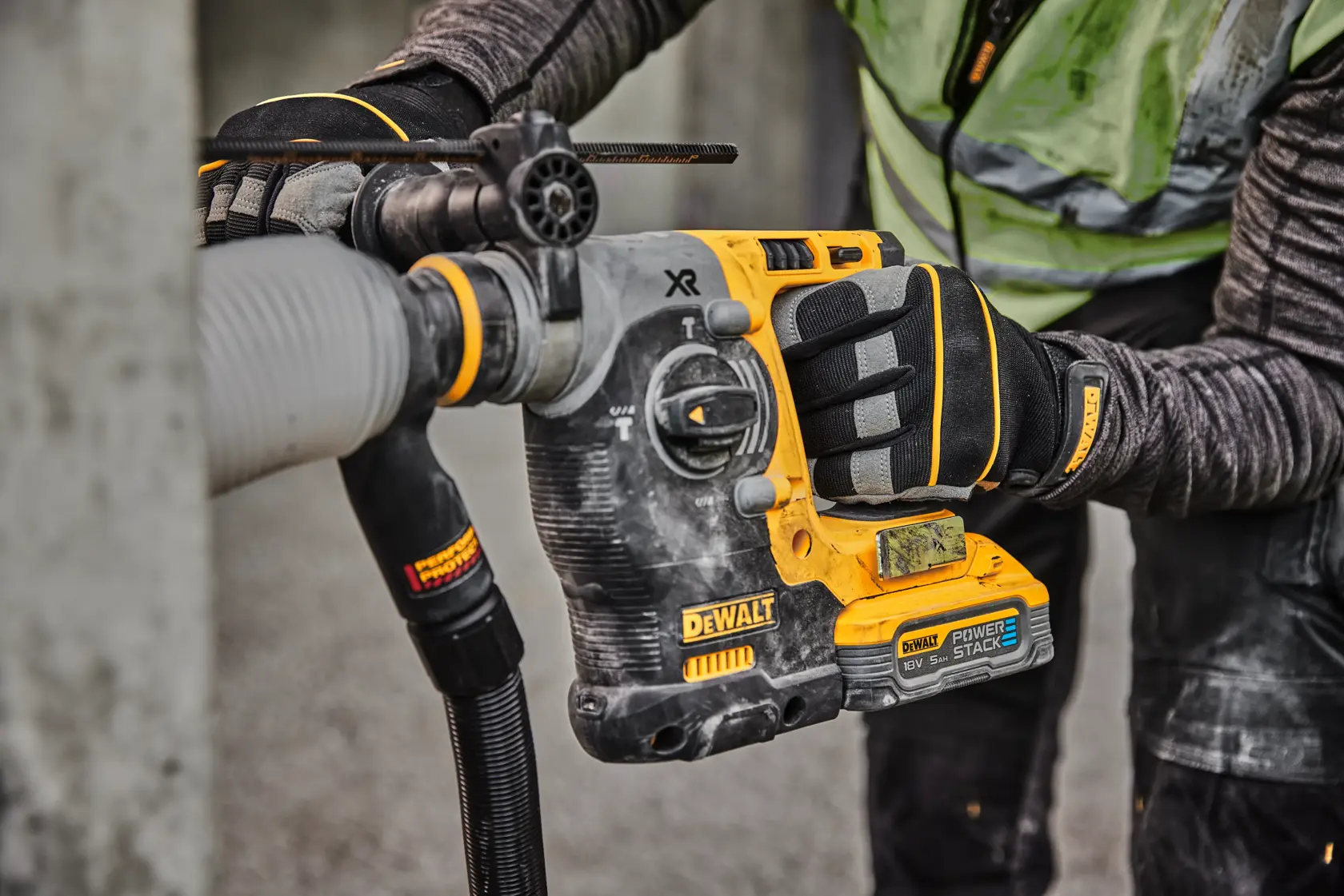 Martillo sin escobillas XR 18V SDS plus® POWERSTACK Li-Ion 5Ah