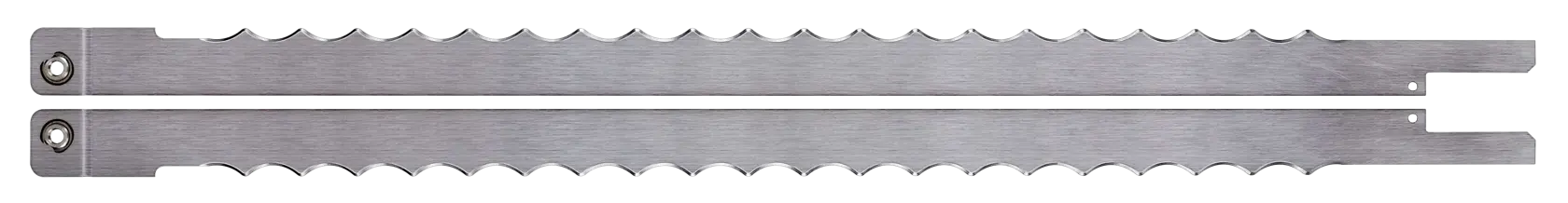 Dos hojas de sierra DEWALT DT2979 rectas con bordes dentados, mostradas sobre fondo blanco.