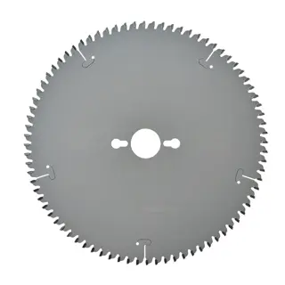 Logotipo de DEWALT en letras negras y audaces centrado sobre un fondo blanco.