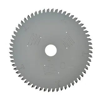 Logotipo de DEWALT en letras negras y audaces centrado sobre un fondo blanco.