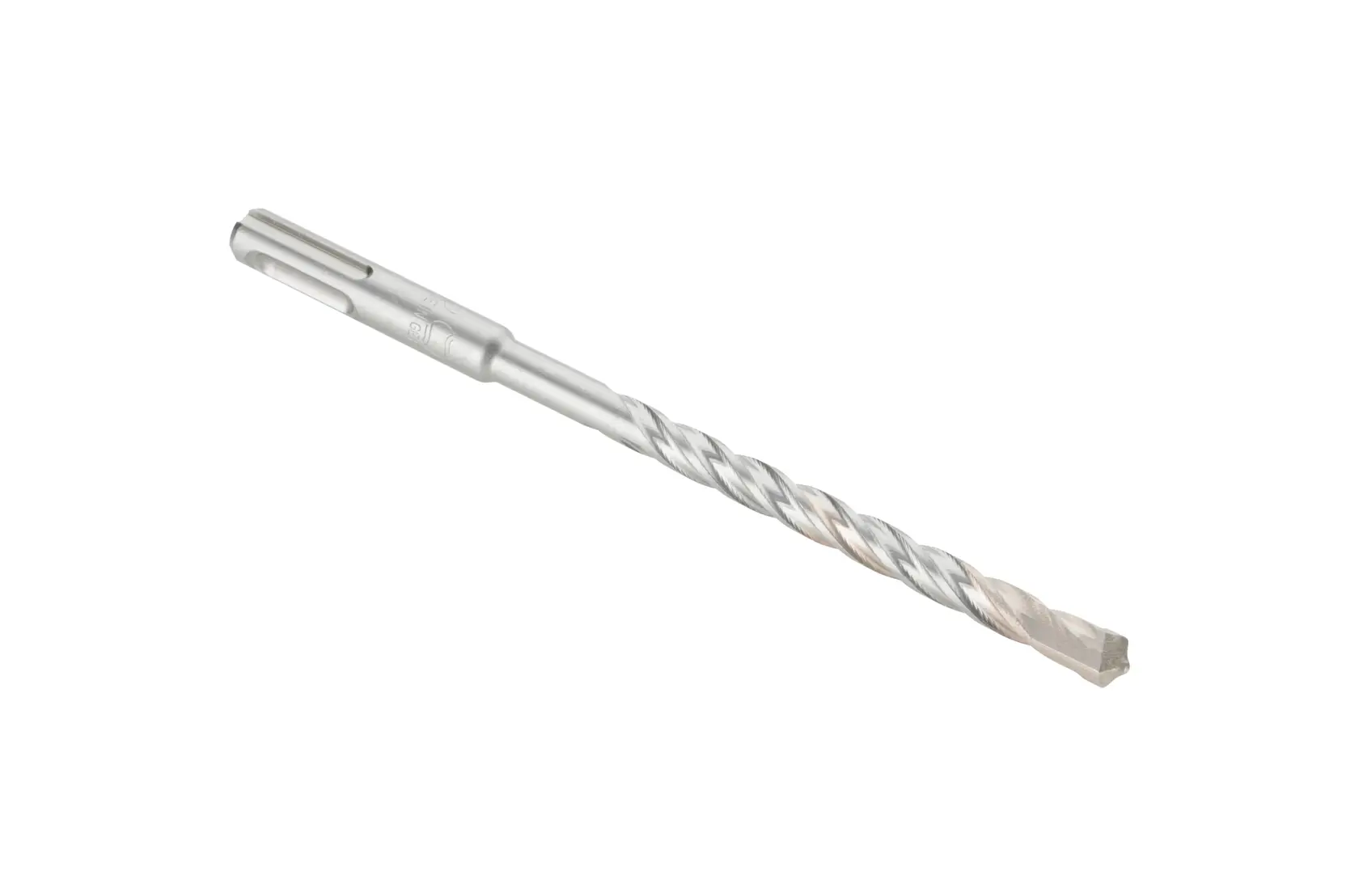 Una broca para mampostería SDS-plus de metal con ranura en espiral y punta de corte, aislada sobre fondo blanco.