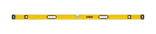 Logotipo de DEWALT en letras negras y audaces centrado sobre un fondo blanco.