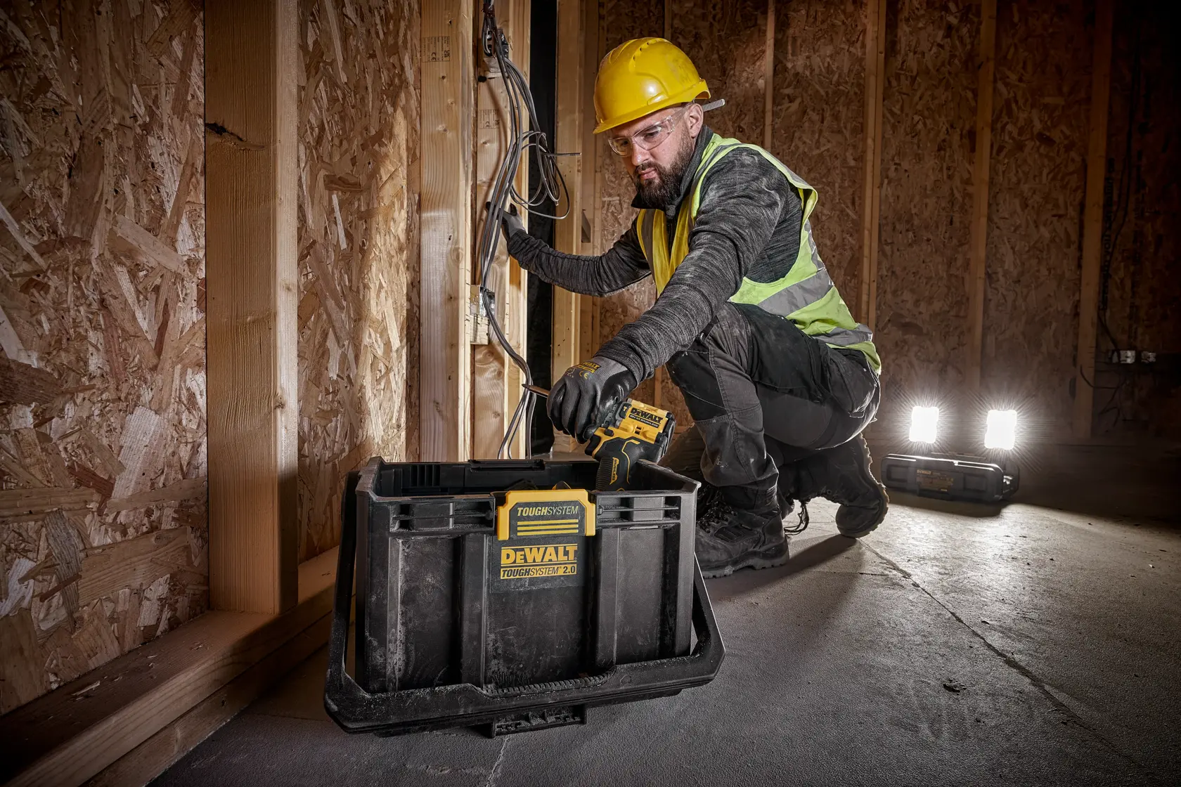 Caja con luz TOUGHSYSTEM 2.0