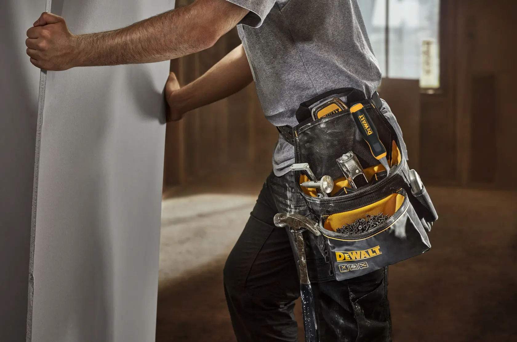 Cinturón porta-herramientas de 12 bolsillos DEWALT® PRO